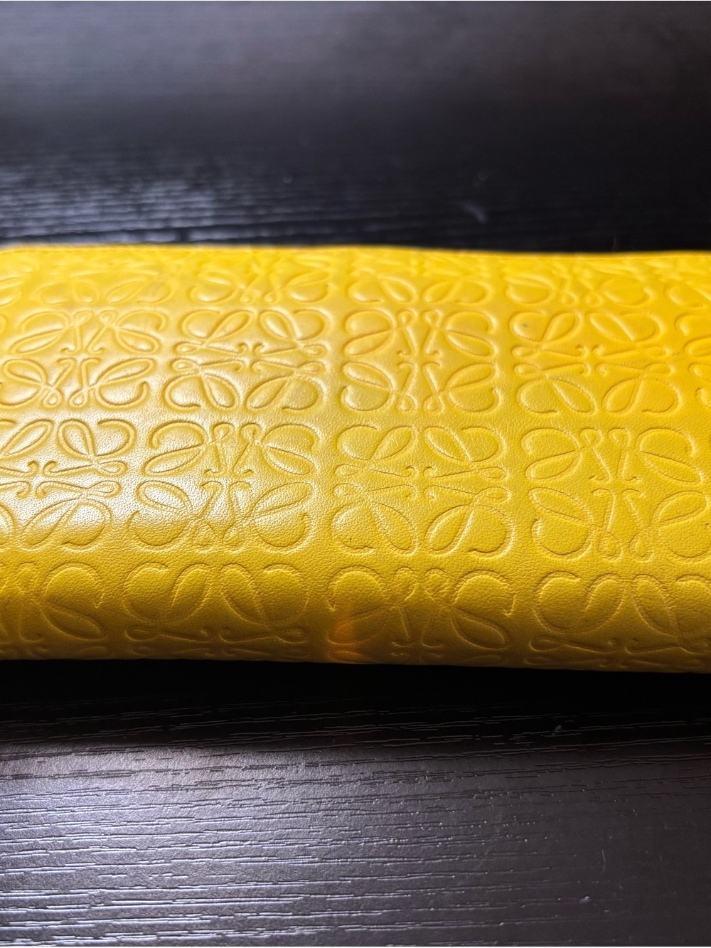 Authentic Loewe Repeat Anagram Zip Around Wallet Yellow Calfskin Excellent Cond - Picture 6 of 11